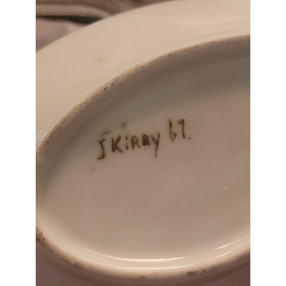 Handpainted And Signed J. Kirby 1967 Limoges Dresser Tray Charger Poinsettia - Picture 10 of 10